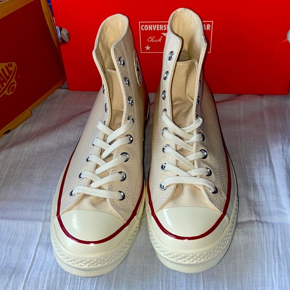 Hi guys, I have a new pair of converse for sale size 9 - Picture 4 of 5